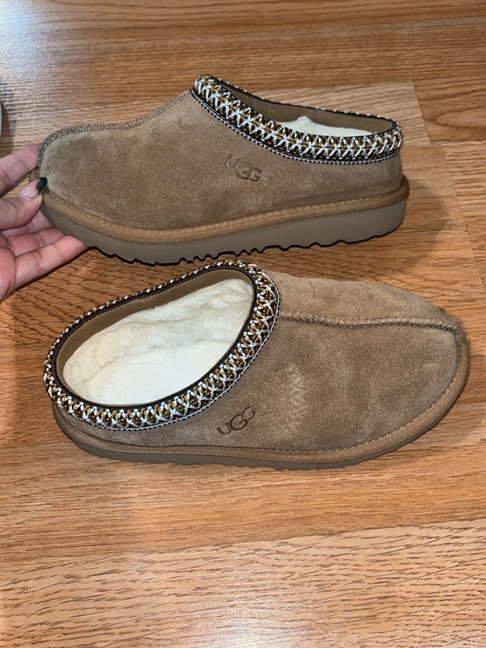 Ugg Tasman Slipper